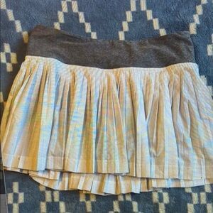 White lululemon pleated skirt